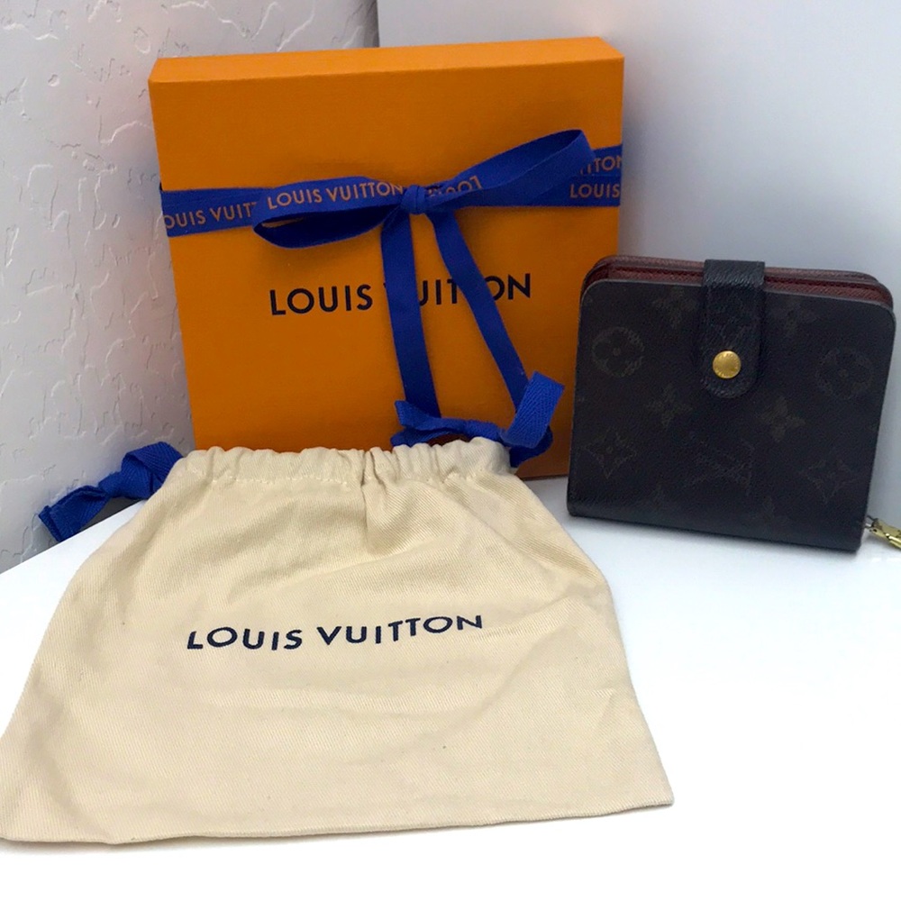 Authentic Louis Vuitton Small Wallet